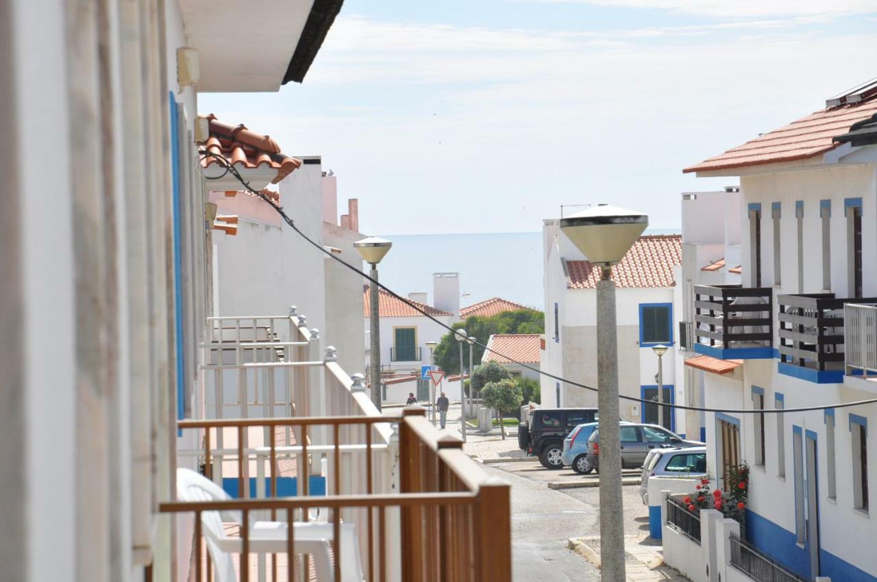 Apartamentos Campos 1 Porto Covo Bagian luar foto